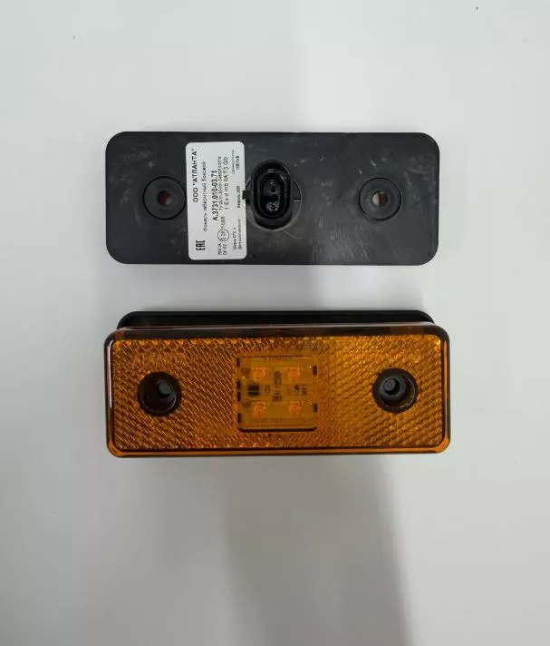 Указатель габ. А.3731.010  желтый с разъемом AMP / без кронштейна