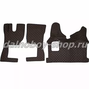 Коврик кож.зам. под ноги Польша VOLVO после 2013г. (механика) коричневый