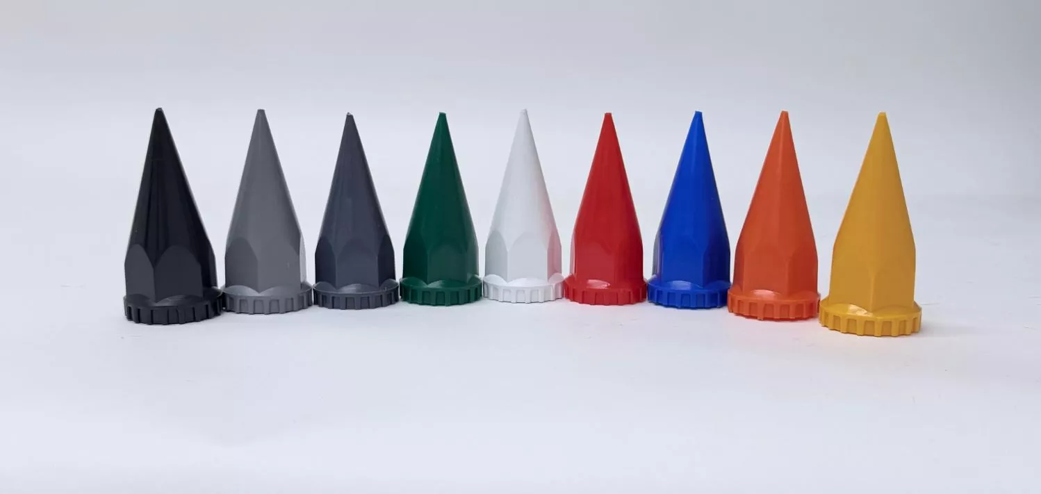 Колпачок гайки  ПИКА h=123mm без резьбы / 32 пластик /  черный 