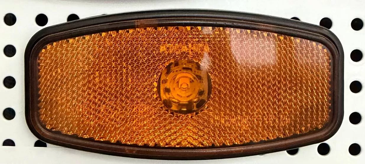 Указатель габ. А.3731.018  желтый