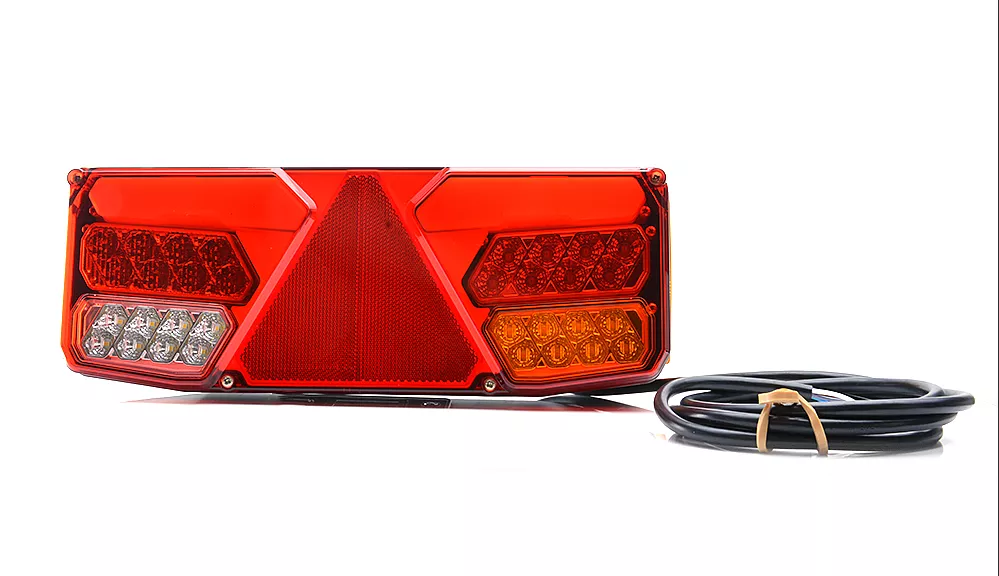 Фонарь задн. W137DP правый /4