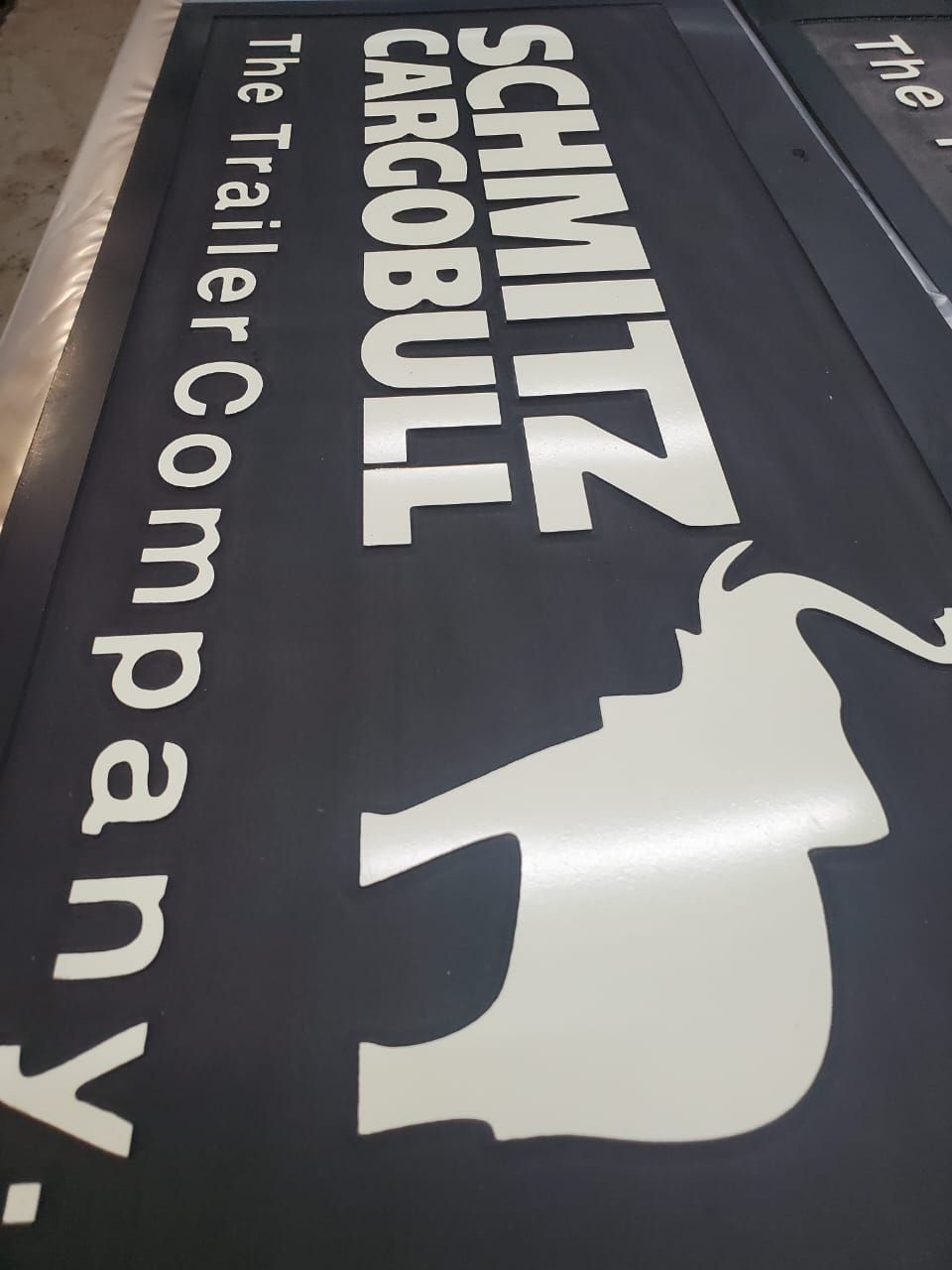 Брызговики длинномер с тиснением / краска / 2400*350 Schmitz -Cargobull